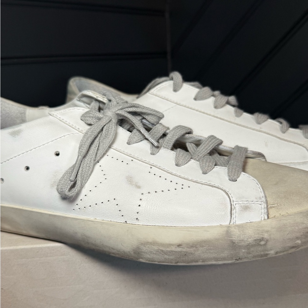 Golden Goose Men's Super-Star with perforated star and ice-gray heel tab - Picture 11 of 16